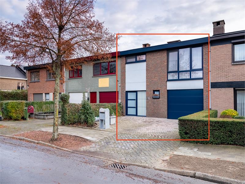 VERKOCHT!! Schitterende, lichtrijke en rustig gelegen burgerwoning te Wondelgem te koop! 