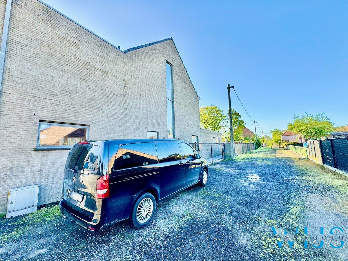Ruim en instapklaar woonhuis te EVERGEM /Rieme 