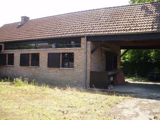 Gerenoveerde hoeve op ca. 1 ha 