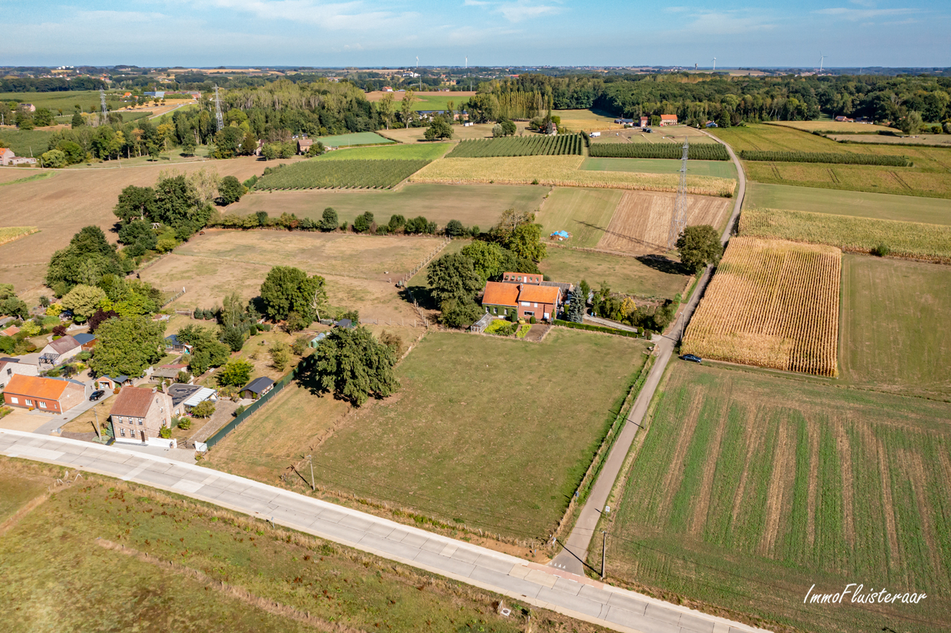 Te renoveren landelijke woning met aanhorigheden en weiland op ca. 1,2ha te Kersbeek-Miskom (Kortenaken; Vlaams-Brabant) 