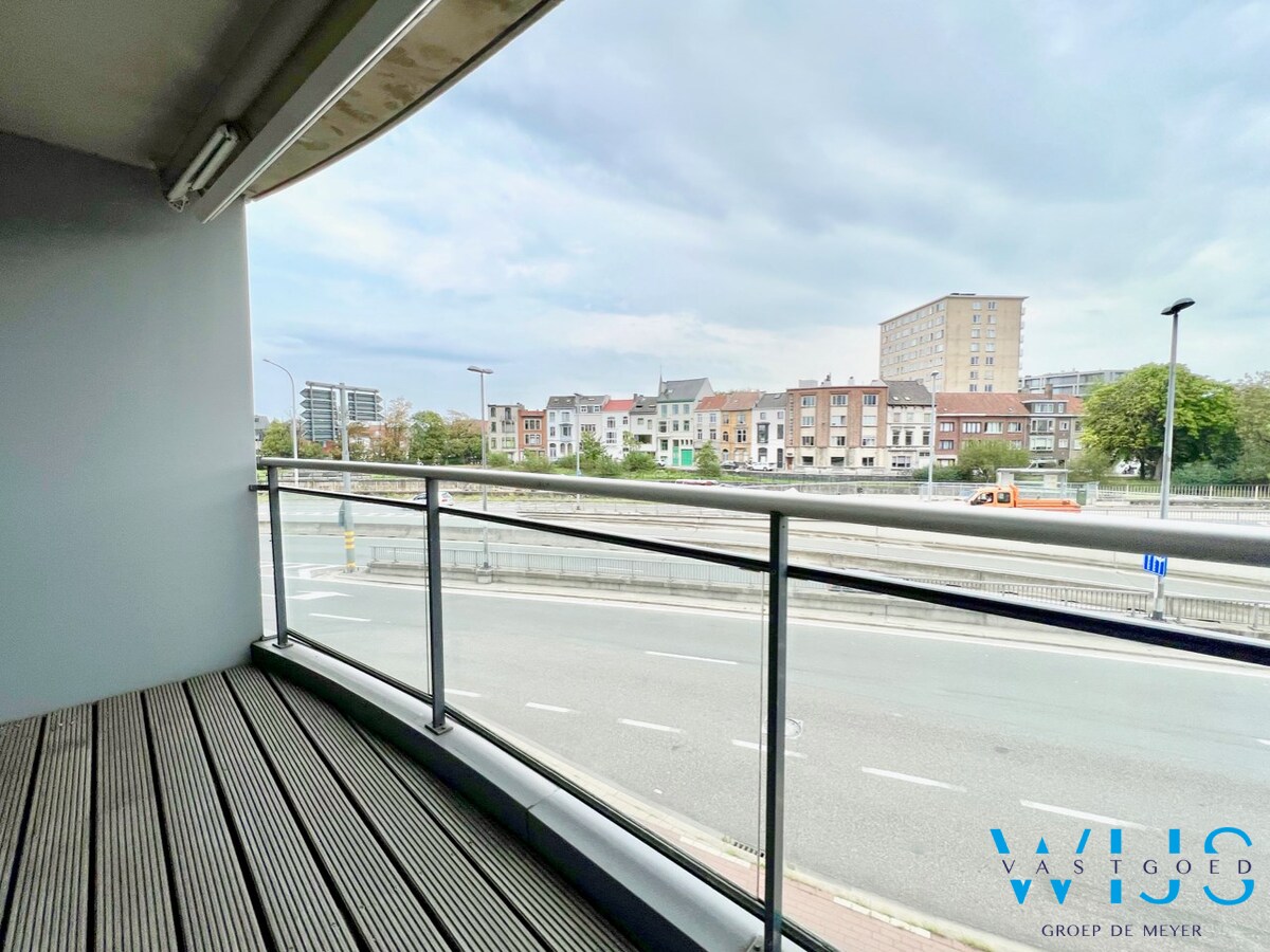 Energiezuinig 2 slaapkamerappartement met terras te Gent ! 