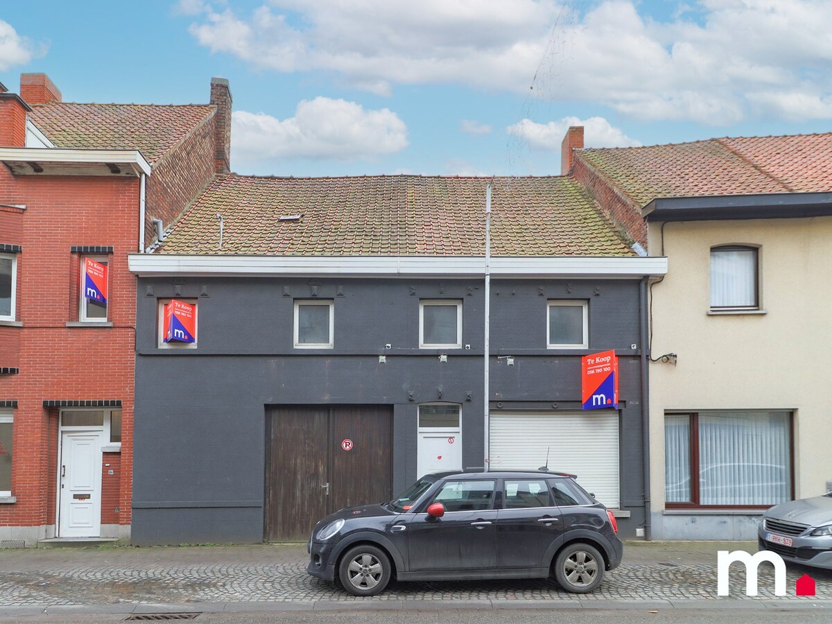 Uniek pand te Deerlijk met mogelijkheid tot opsplitsing naar 2 woningen ! 