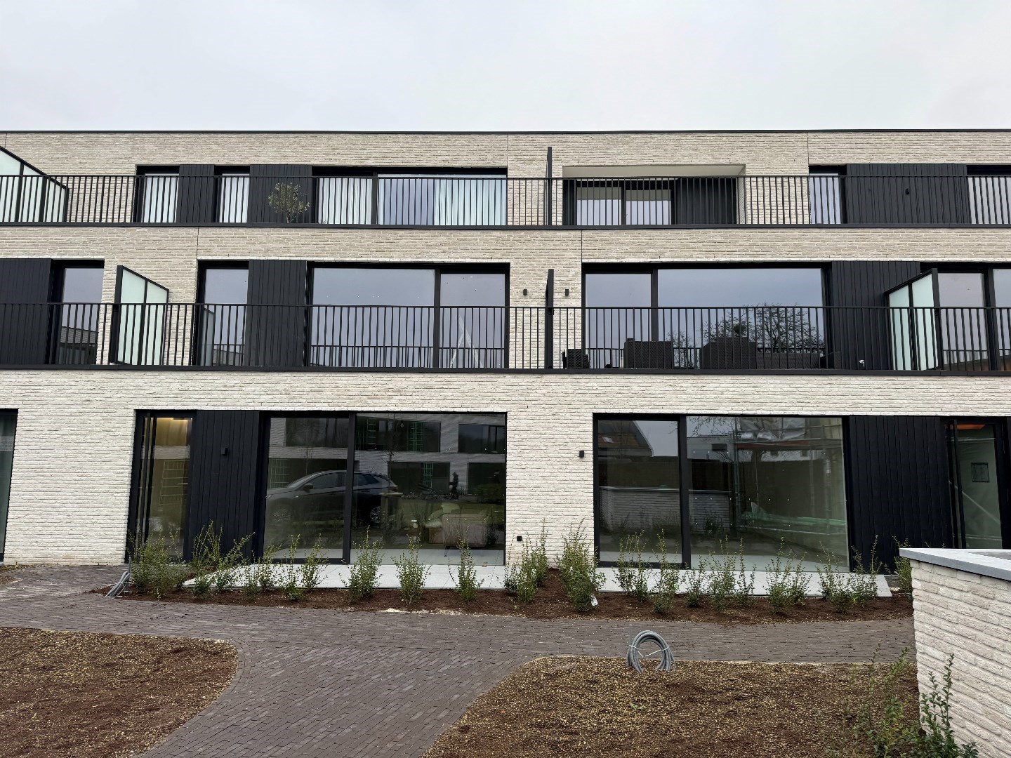 Nieuwbouw appartement met 3 slaapkamers en ruim terras 