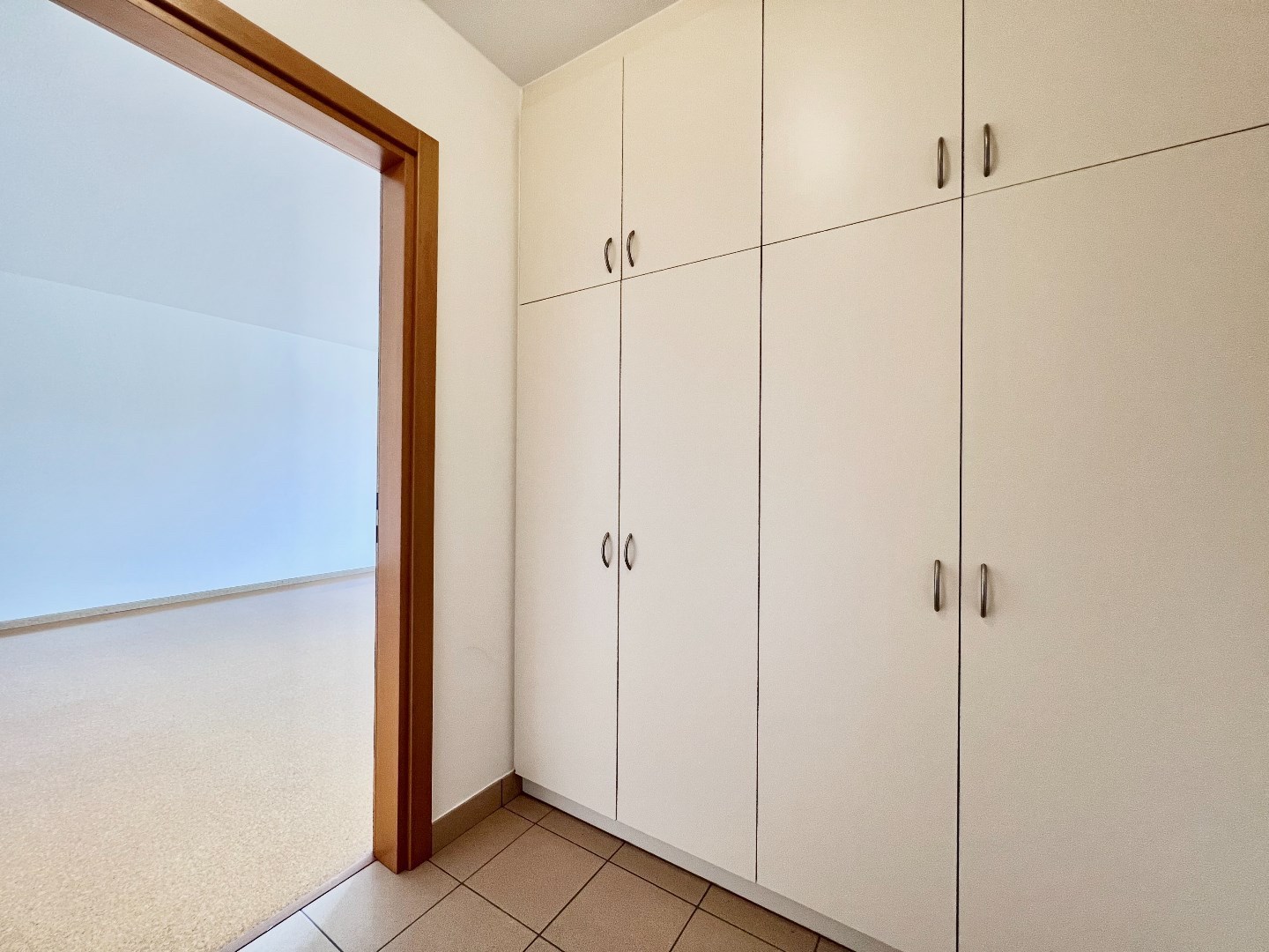 Ruim appt. met 2 slpks en bew. opp. van 100 m2 in centrum van Wommelgem! 
