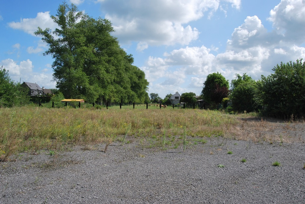 Op te frissen woning met loods op ca. 1,4ha te Deinze 