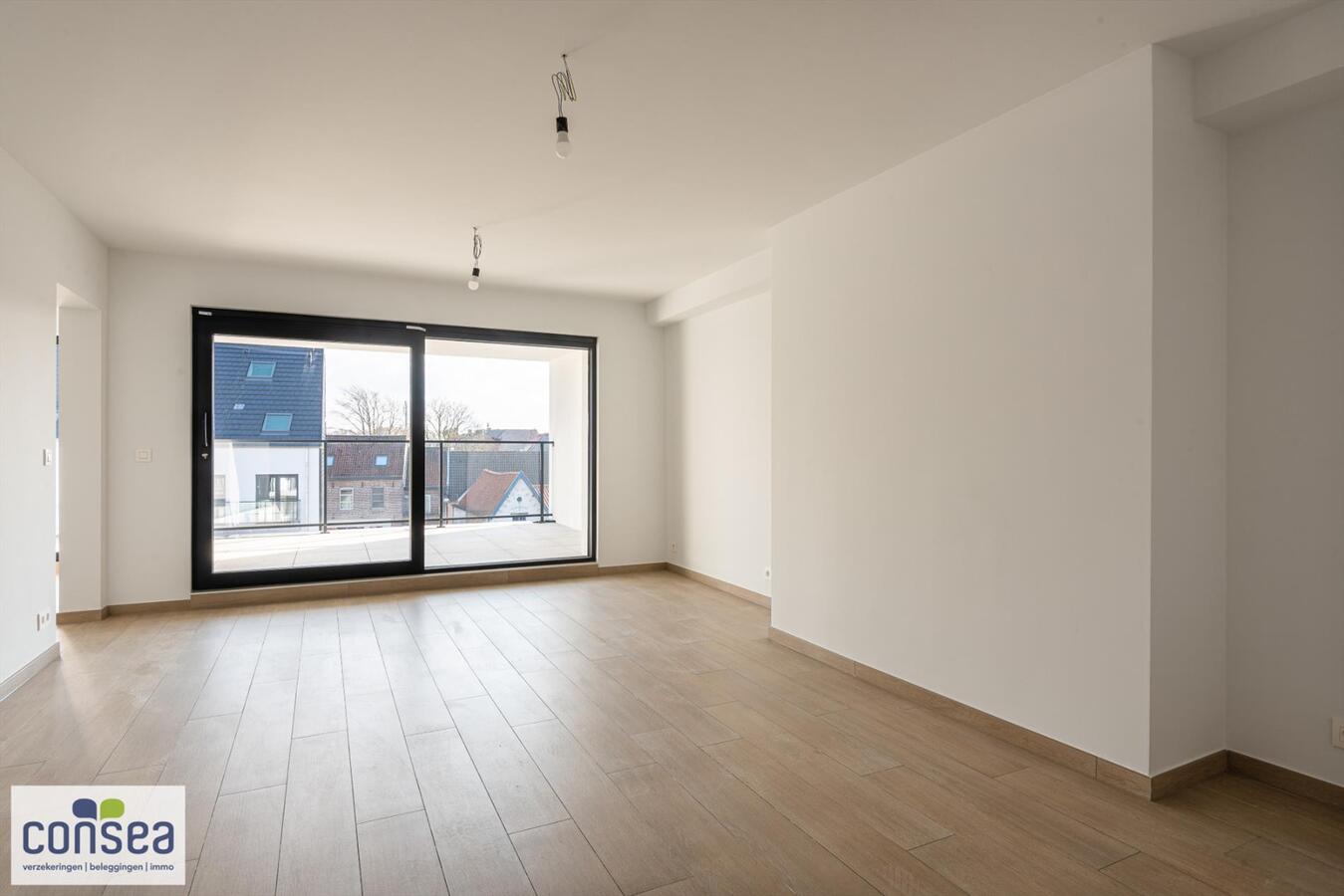 Lichtrijk appartement in het centrum van Maldegem met zicht op de kerk en overdekt terras van 15m&#178; 