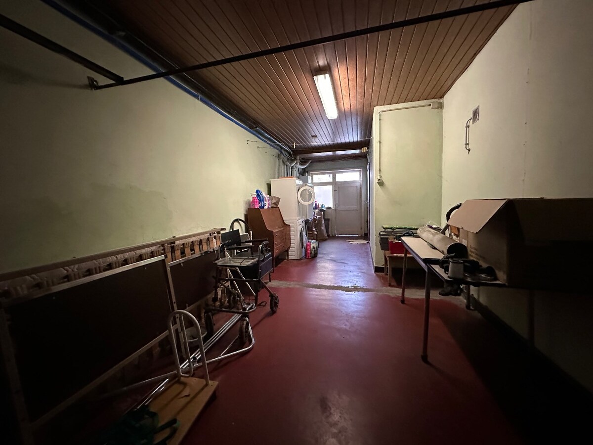 Woning met 4 slaapkamers en garage te Koekelare 