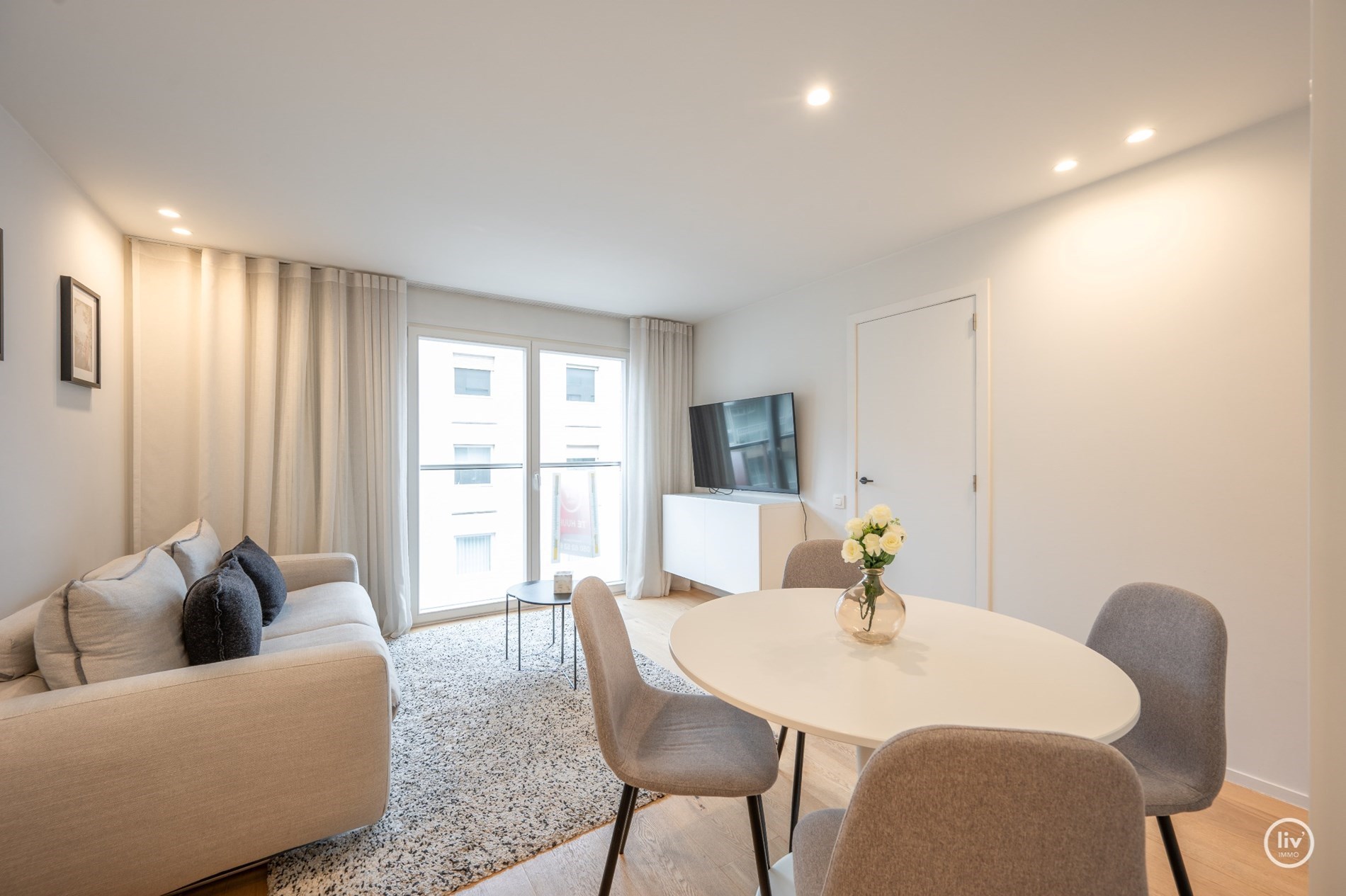 Modern gerenoveerd 1 slaapkamer appartement gelegen in het centrum van Knokke. 
