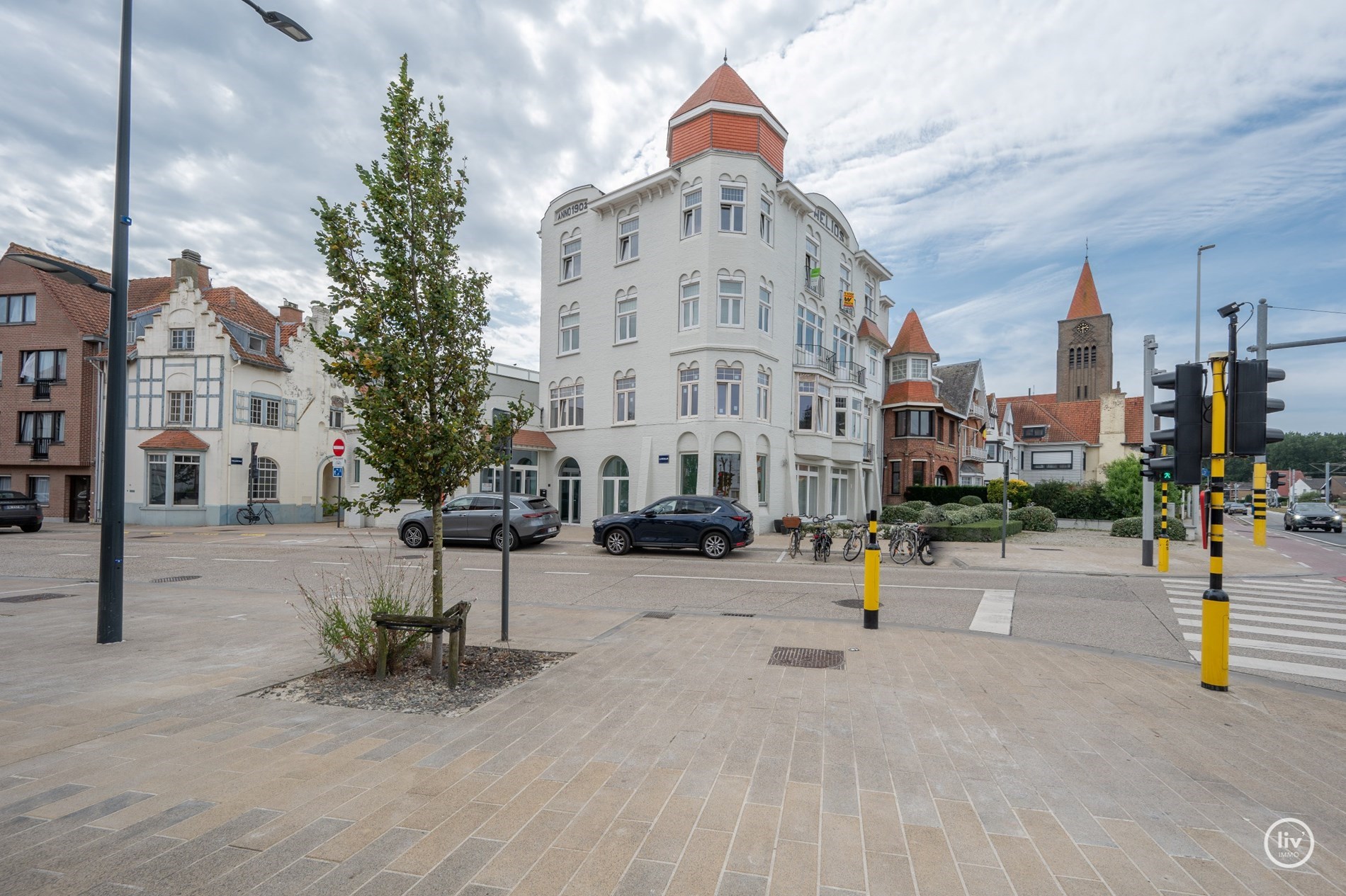 Integraal gerenoveerd appartement te Duinbergen op wandelafstand van het strand. 