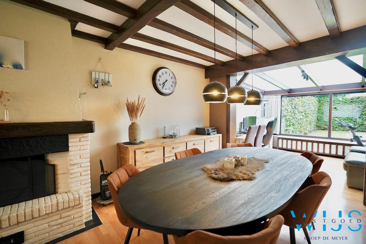 Ruime gezinswoning met 5 slaapkamers te Zelzate! 