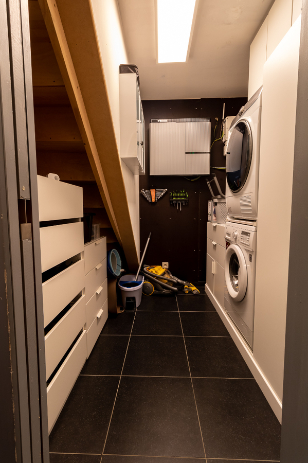 RECENTE WONING MET 2 SLAAPKAMERS EN GARAGE TE WETTEREN 