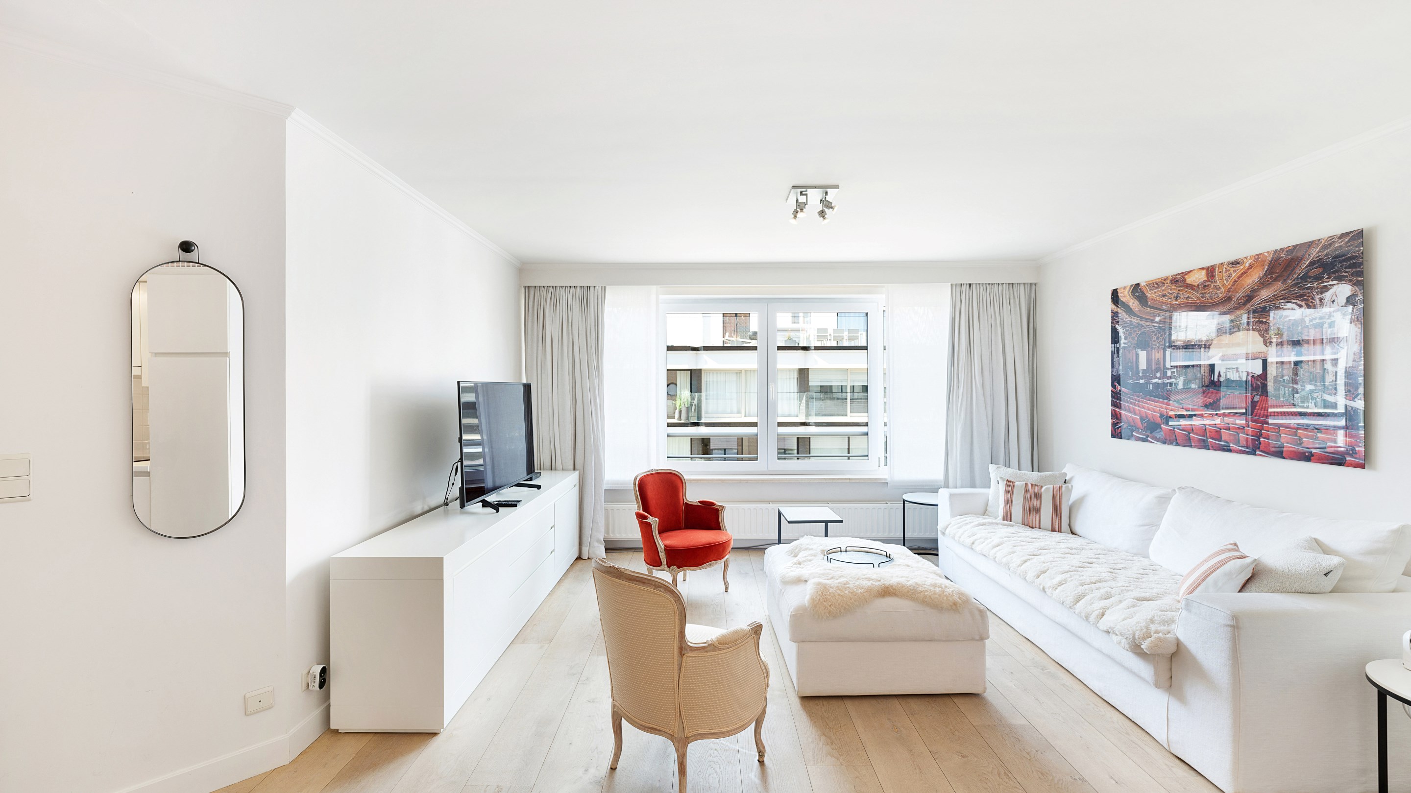 Instapklaar &amp; tevens gemeubeld 1-slaapkamerappartement is gelegen 150m wandelafstand van de Zeedijk-Albertstrand. 