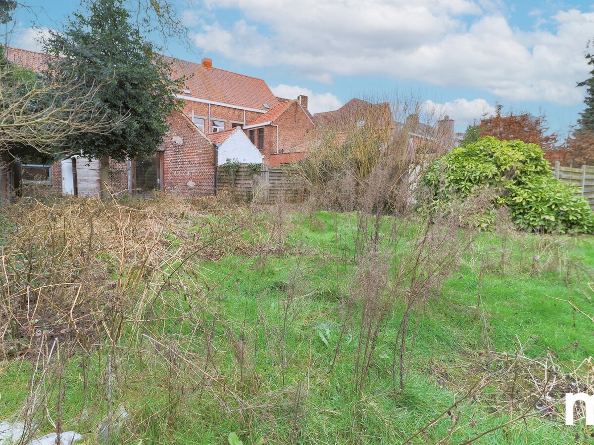 Uniek pand te Deerlijk met mogelijkheid tot opsplitsing naar 2 woningen ! 