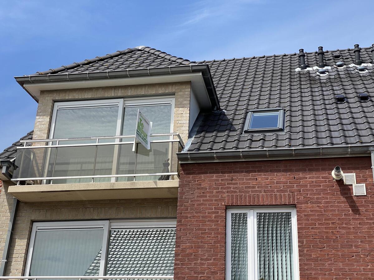 Appartement met 3 slaapkamers en garage te Eernegem 