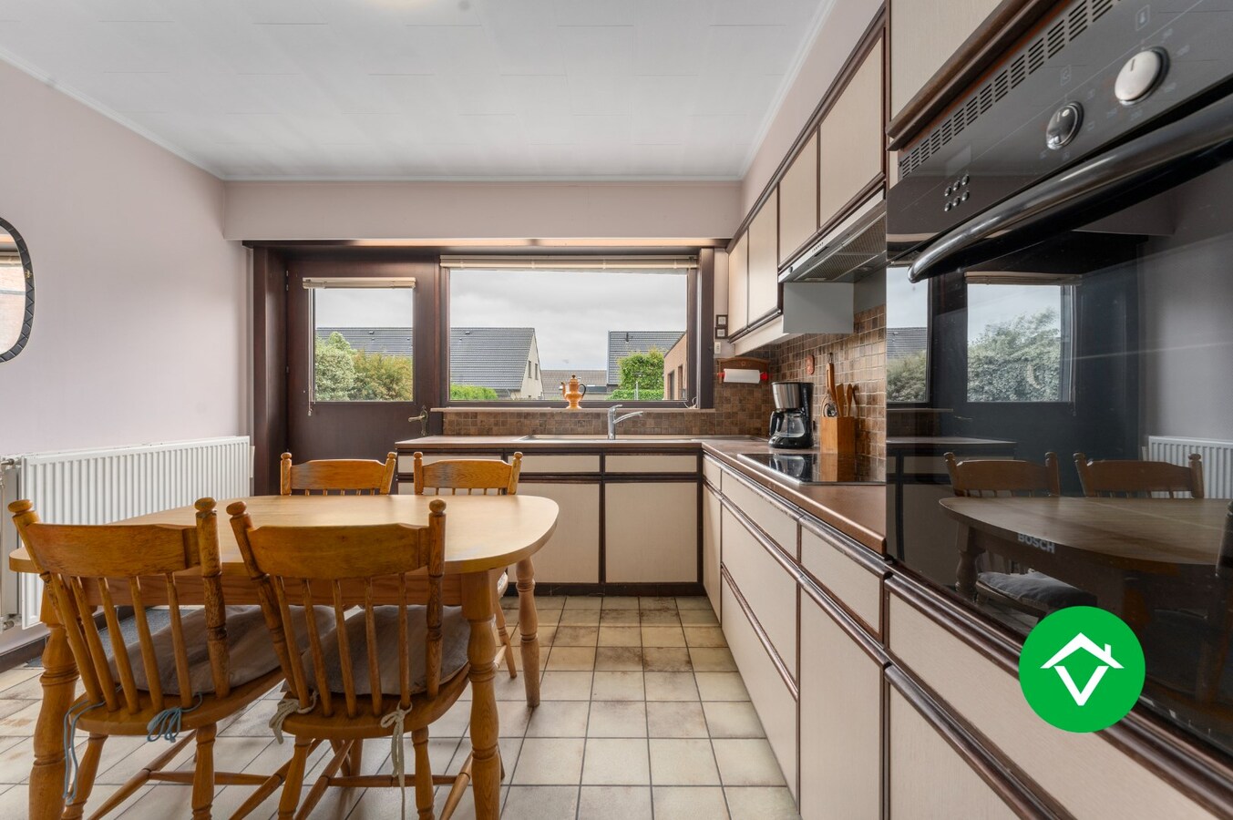 Instapklare woning met 3 slaapkamers en garage te Hooglede 