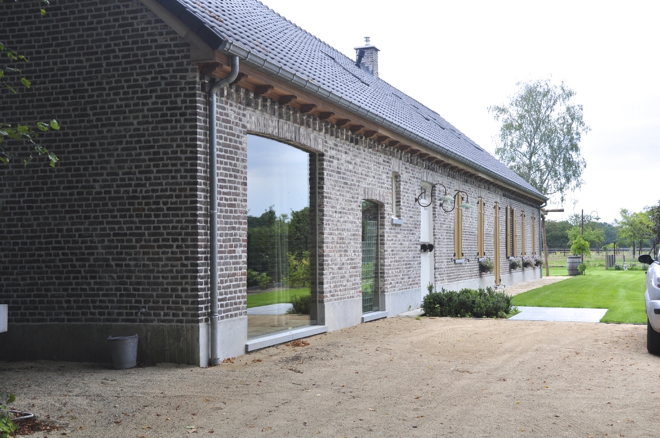 Gerenoveerde hoeve op ca. 1,5 ha te Hechtel-Eksel 