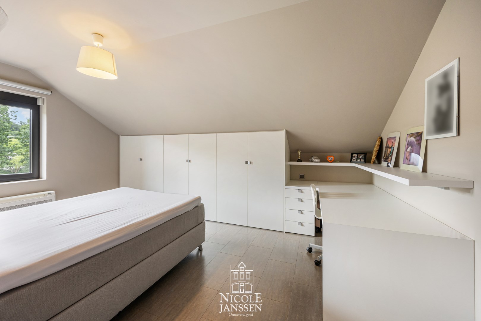 Vier ruime slaapkamers 