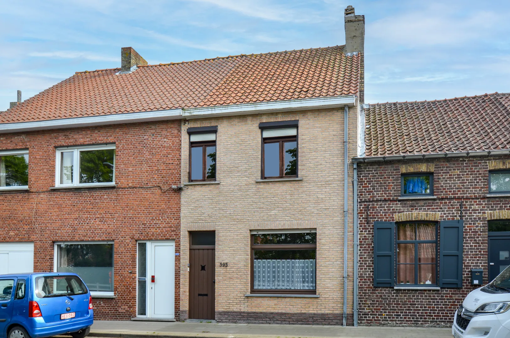 Goed onderhouden rijwoning met vlotte bereikbaarheid te Sint-Andries