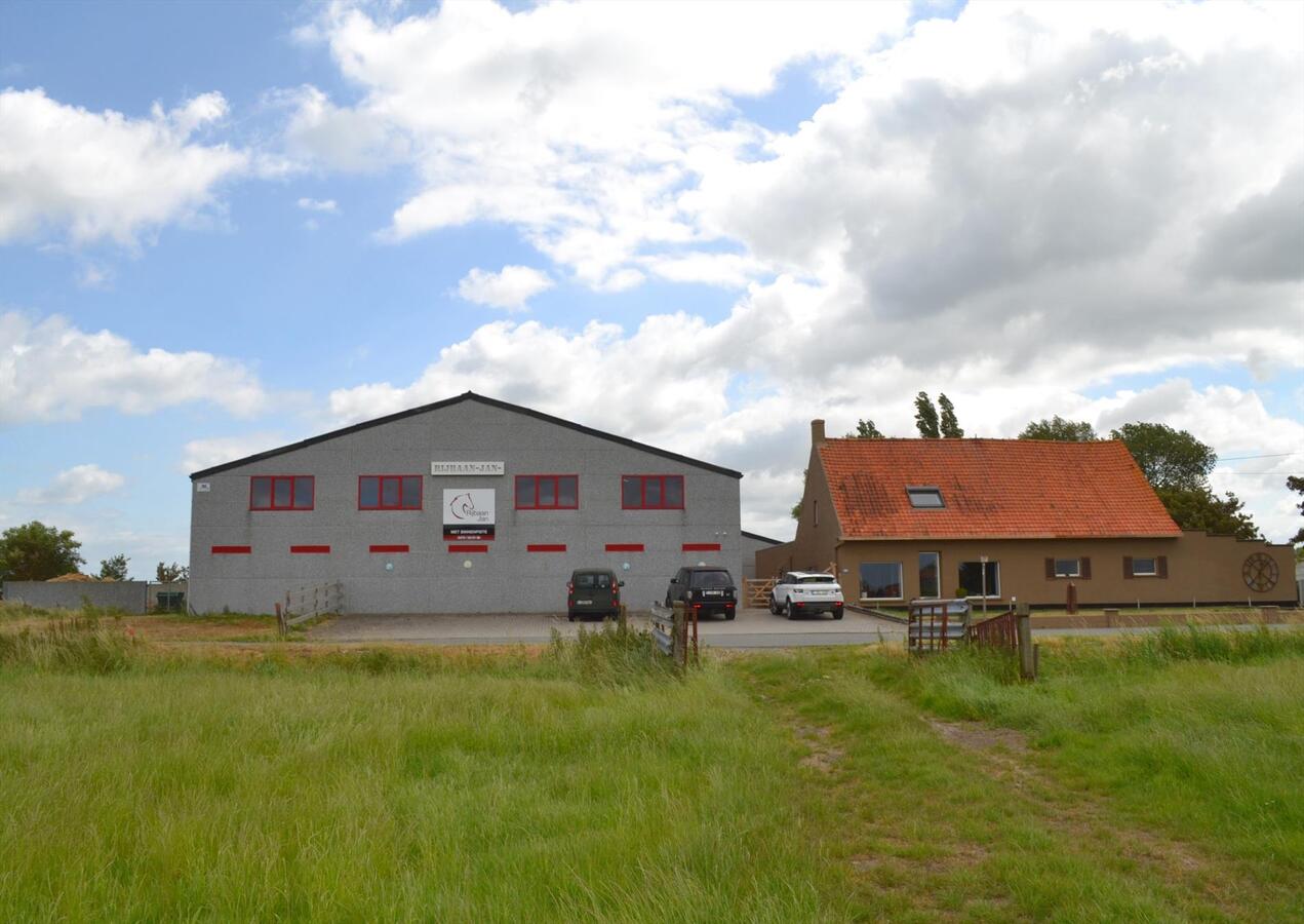 Hippisch complex op ca. 4ha te Diksmuide 