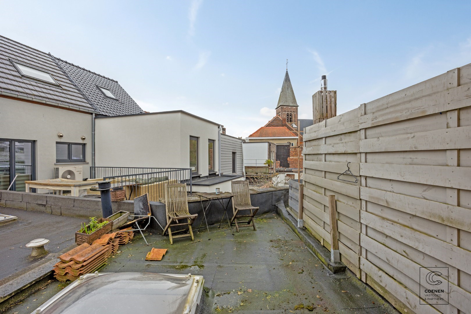 Op te frissen woning met 4a5 slp&#39;s op geweldige ligging te Willebroek! 