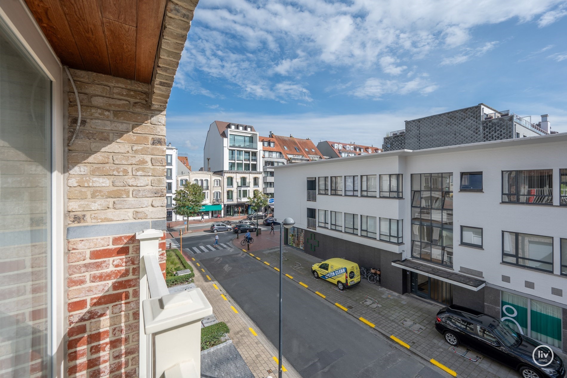 Bel appartement spacieux dans une rue calme de la Lippenslaan (avec possibilit&#233; d&#39;acheter un garage int&#233;rieur). 