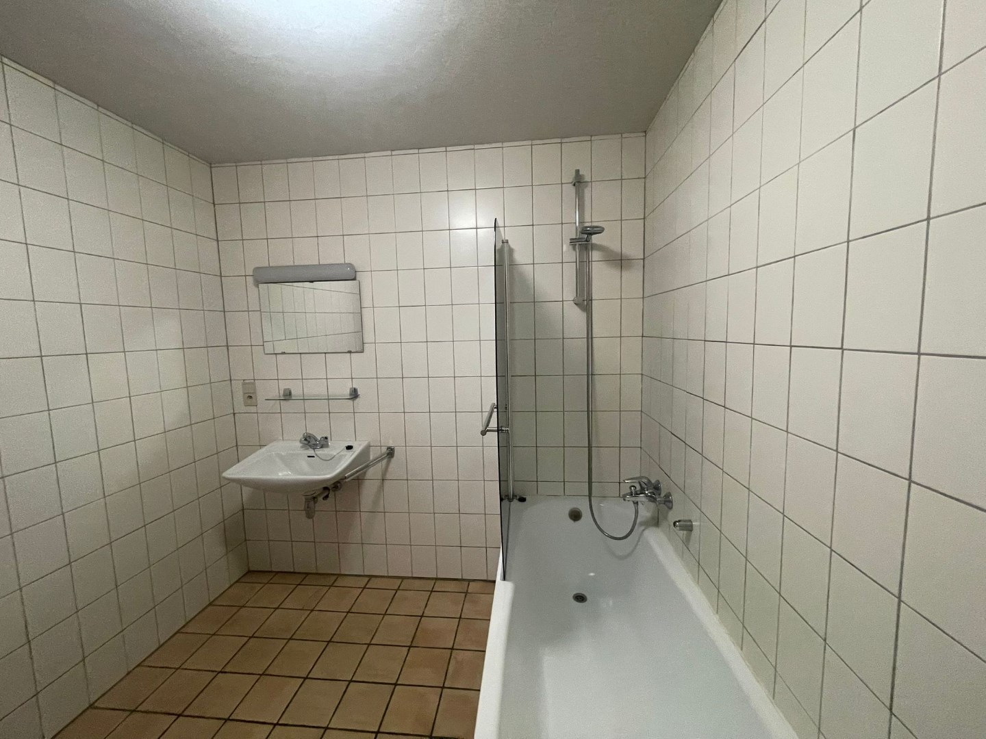 Goed onderhouden, ruim appartement met v&#233;&#233;l lichtinval gelegen te Tessenderlo! 