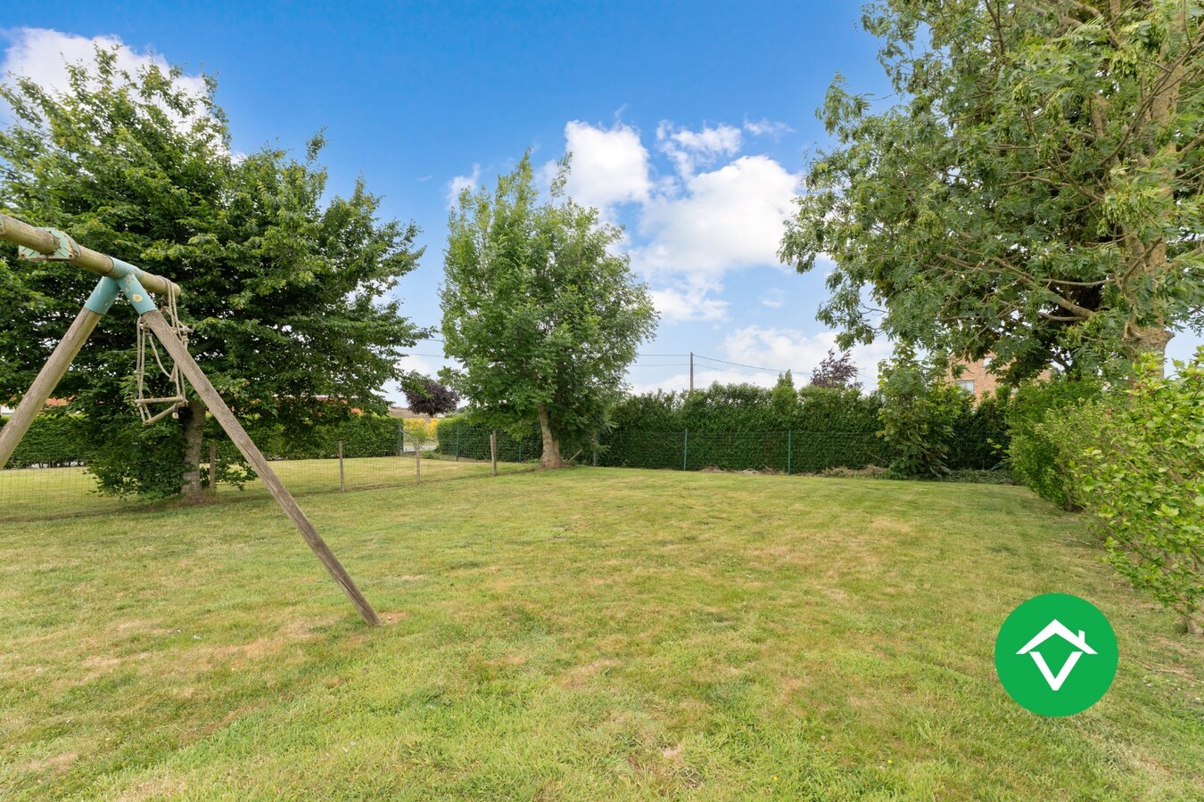 Instapklare woning met 3 slaapkamers en groene tuin te Koekelare 