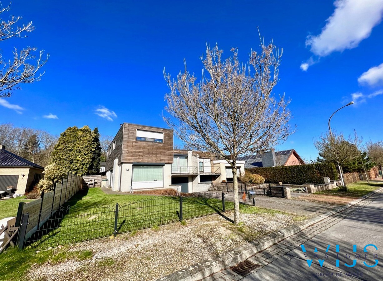 Woonhuis met 6 slaapkamers op TOPlocatie te EVERGEM ! 