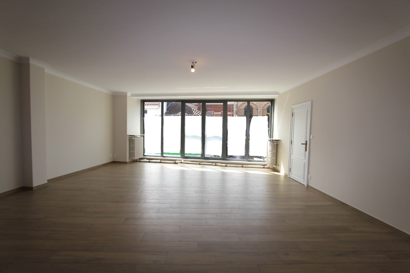 RIANT APPARTEMENT MET GROOT TERRAS EN 3 SLAAPKAMERS 