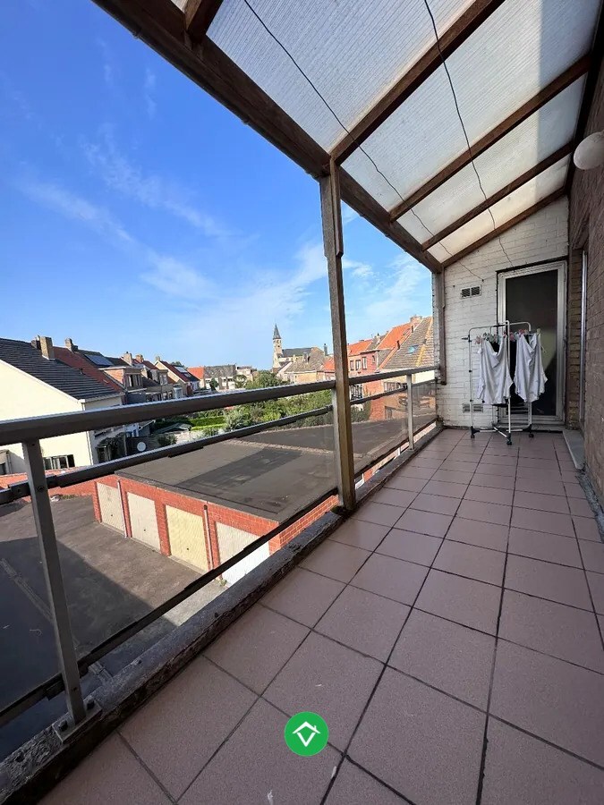 Appartement met 2 slaapkamers en garage te Bredene 