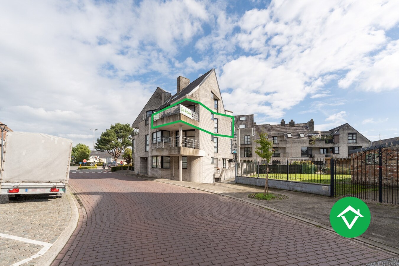 Instapklaar appartement met 3 slaapkamers en garage 
