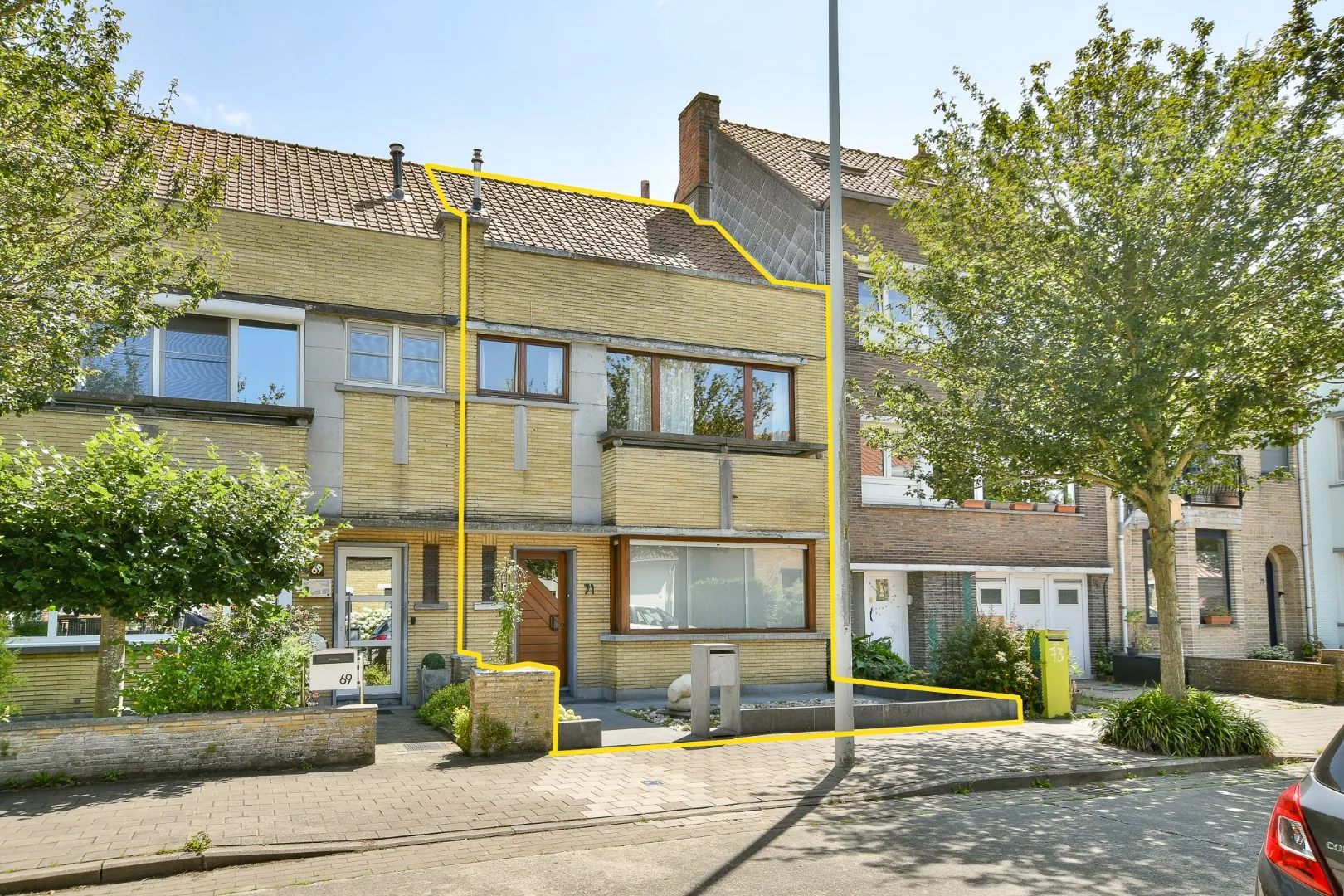 Ruime woning in het rustige Mariakerke met zongerichte tuin!