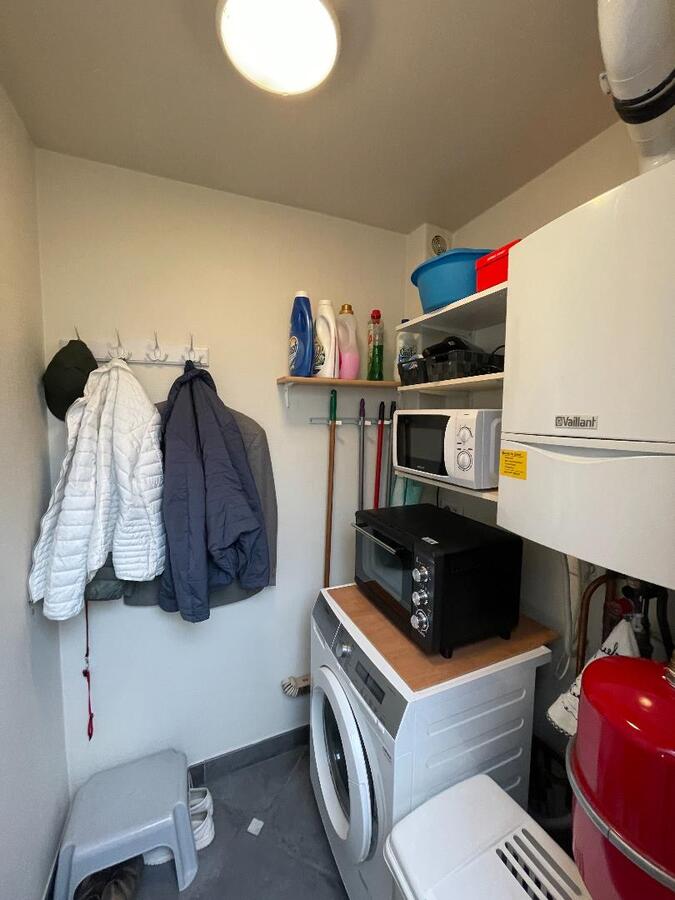 Ruime rijwoning met 2 slaapkamers in centrum Roeselare 