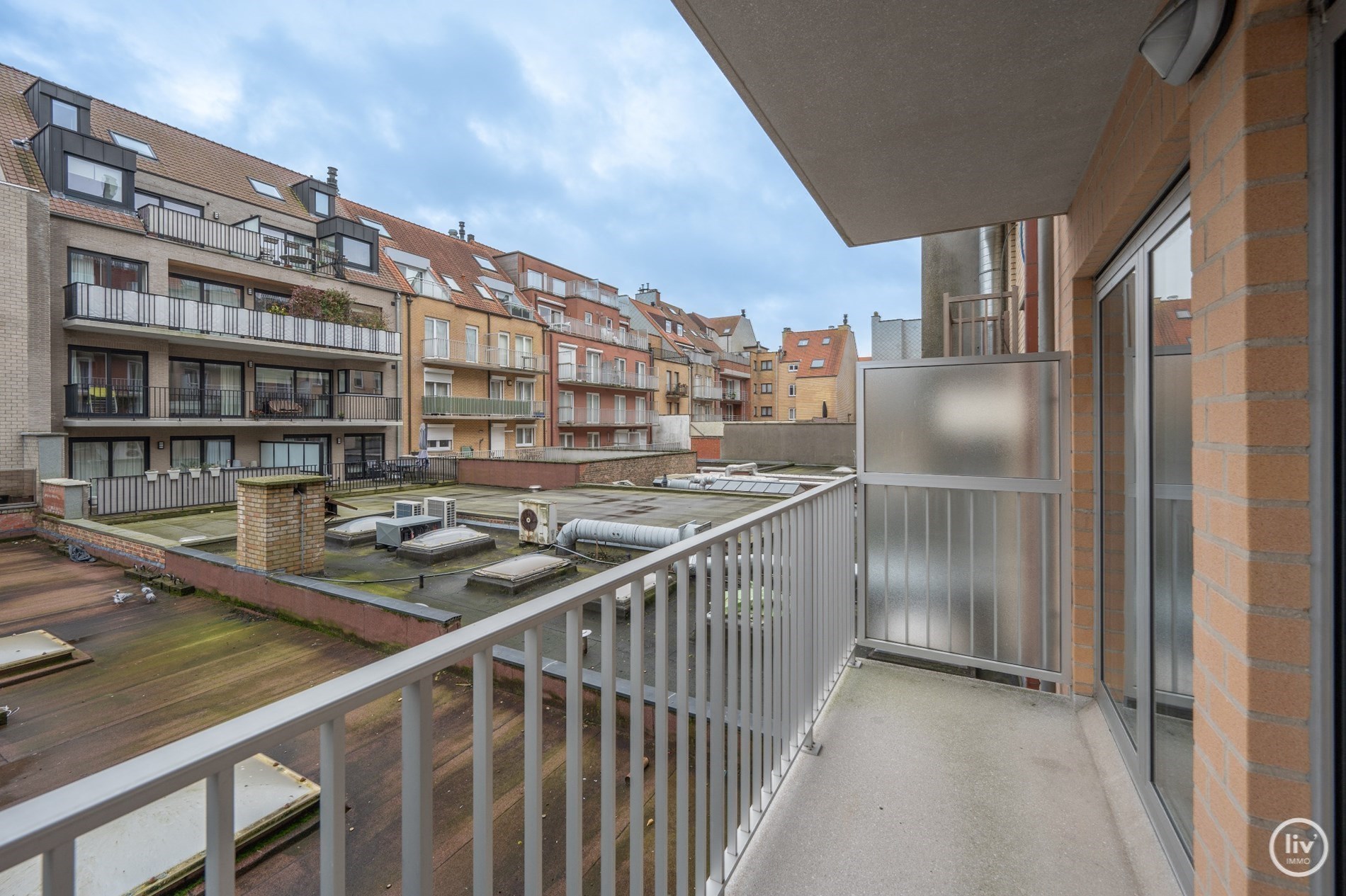 Appartement r&#233;cemment (2012) am&#233;nag&#233; et confortable avec une fa&#231;ade agr&#233;able. 