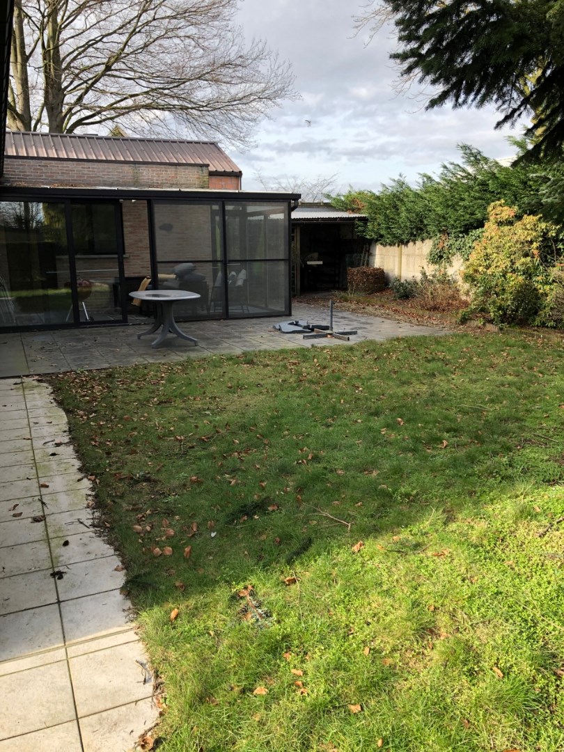 Vrijstaande woning met tuin, terras en veranda 