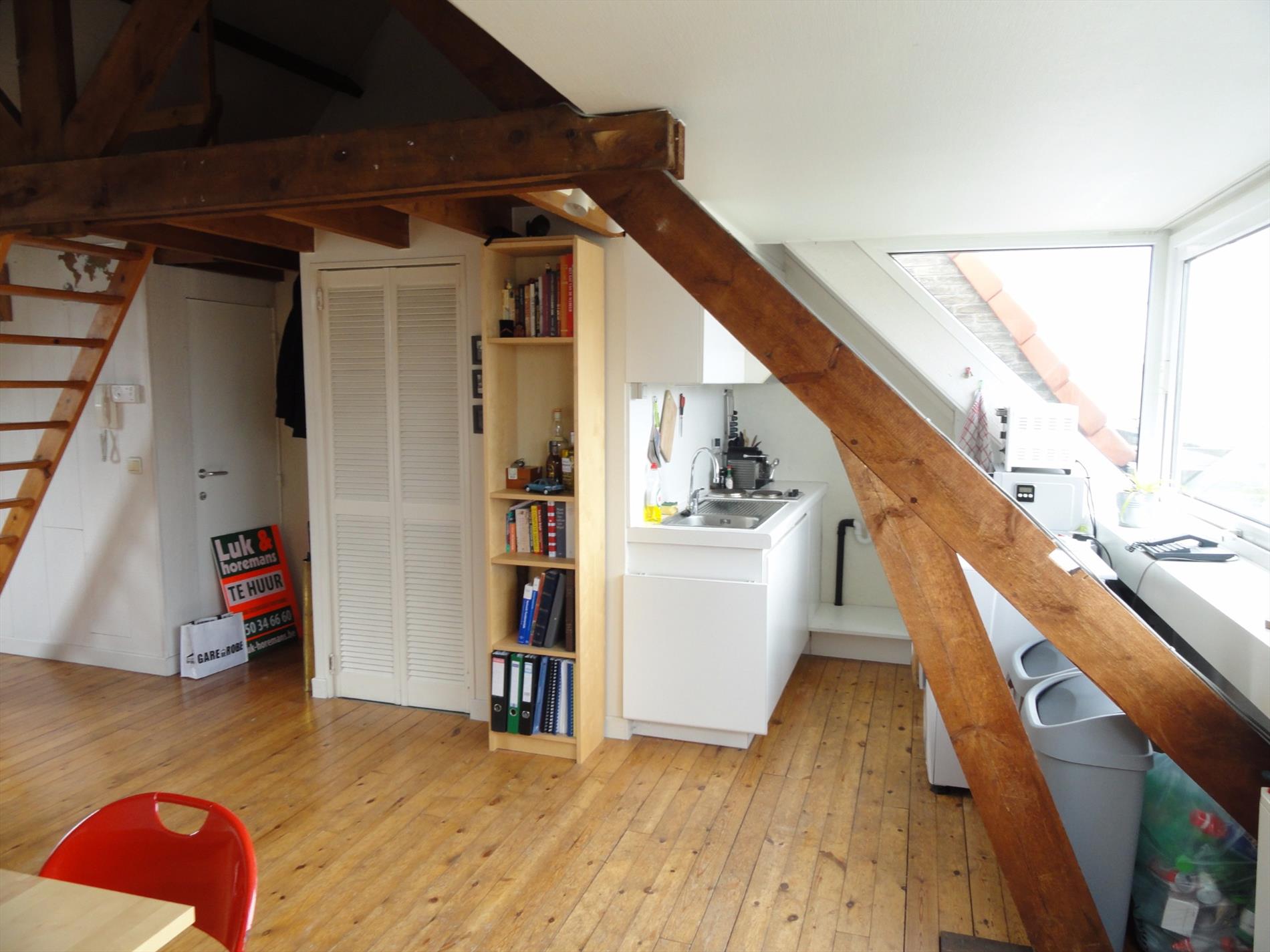Dakappartement/studio vlakbij &#39;t Zand 