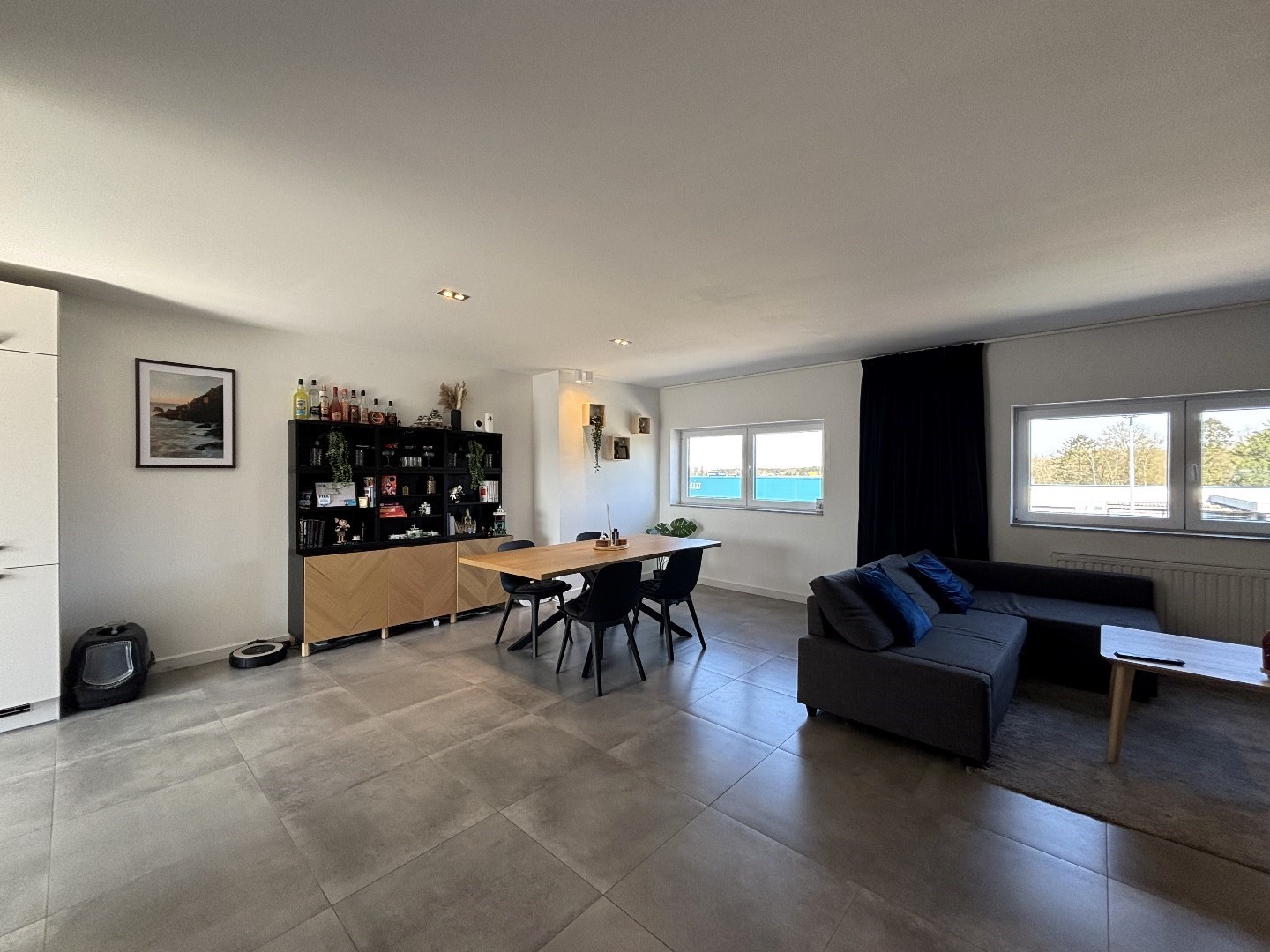 Ruim en instapklaar penthouse met 3 slpk. in centrum Leopoldsburg 