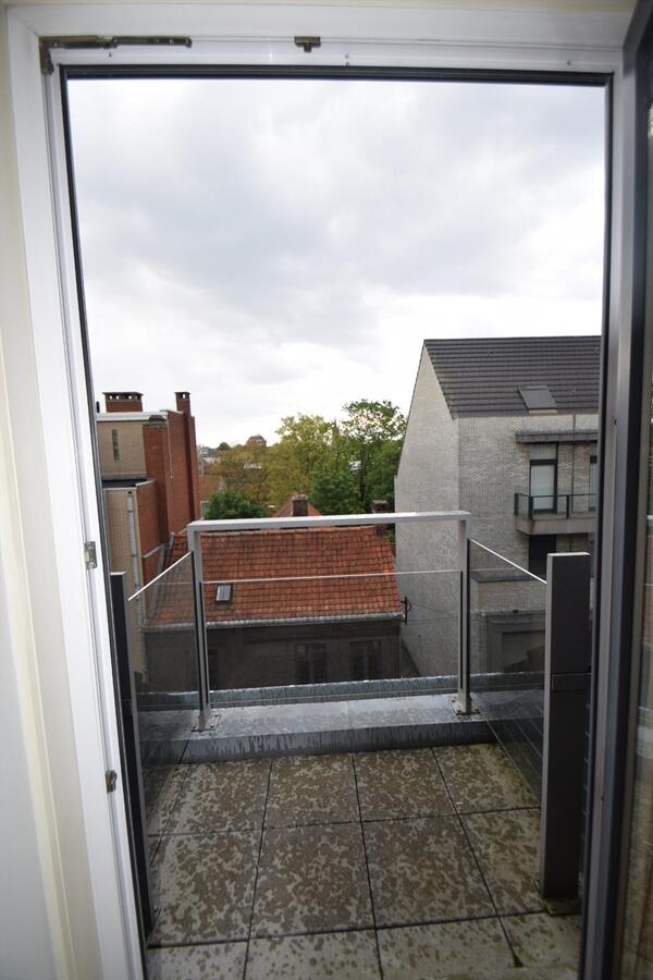 Appartement met 2 slaapkamers en garage te Roeselare 