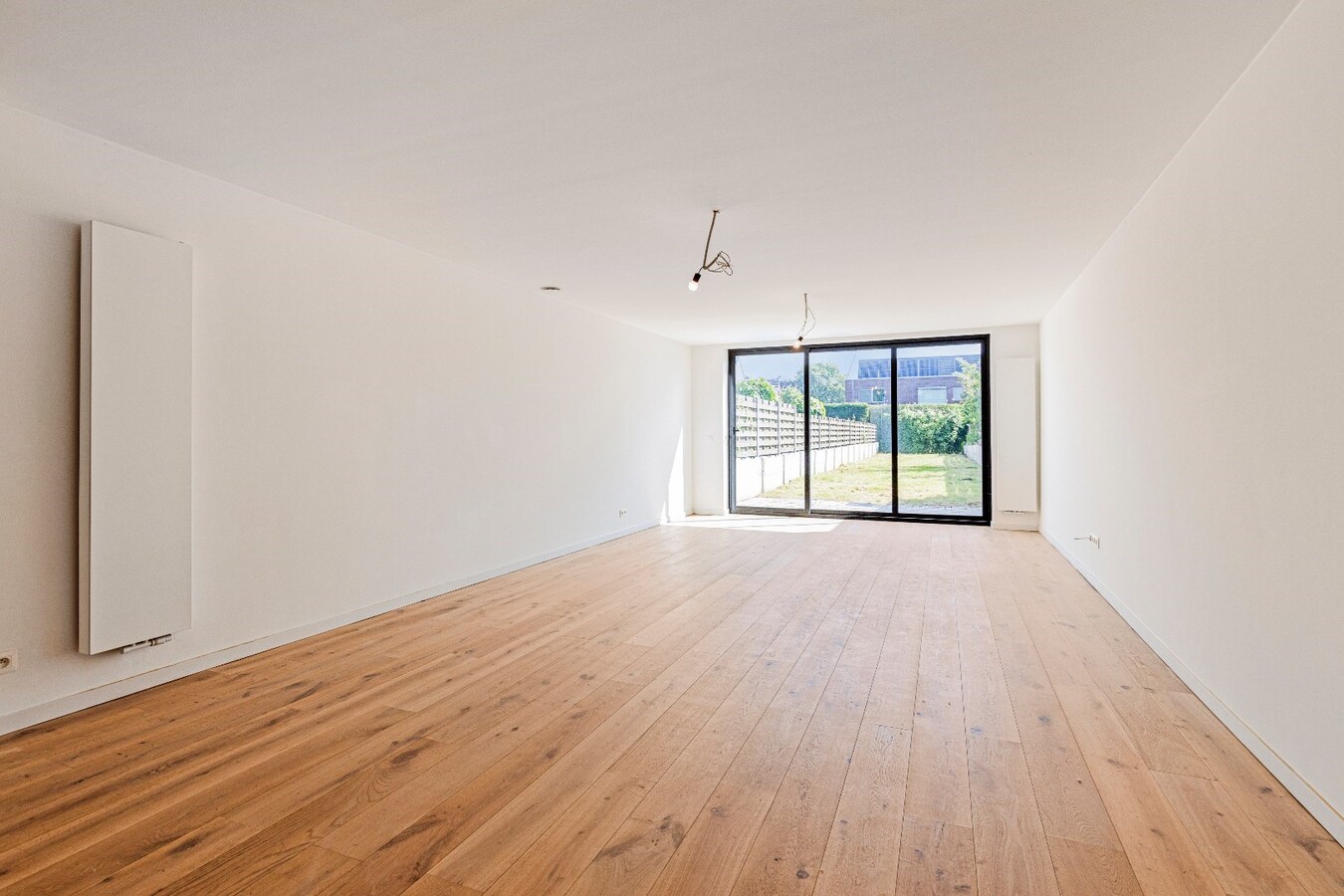 Prachtig gerenoveerde 4-slpk woning in het centrum van Stabroek! 