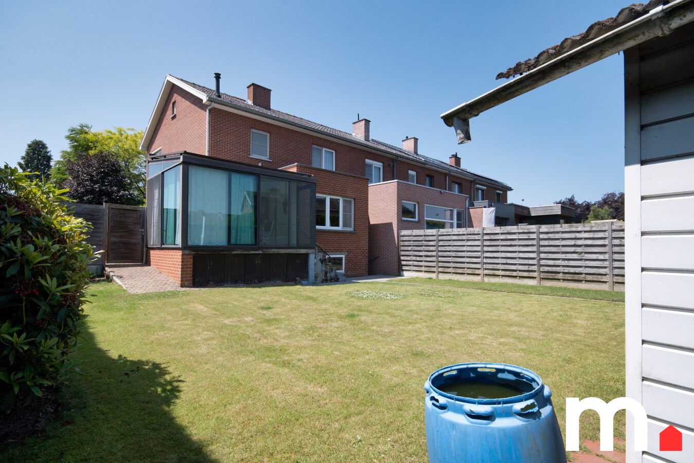 Halfopen kloeke woning met 3 slaapkamers en zonnige tuin in Heule. ! 