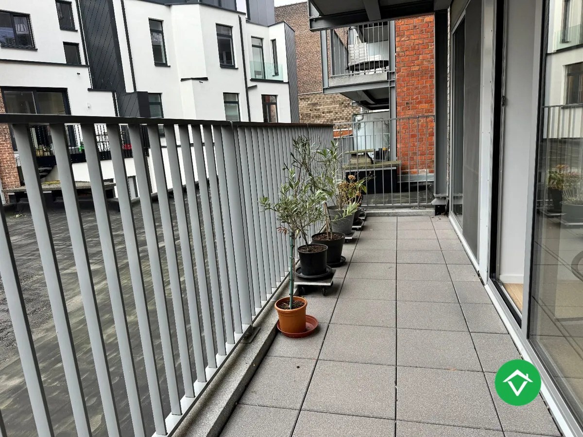 Appartement met 2 slaapkamers en garage Coupure te Gent 