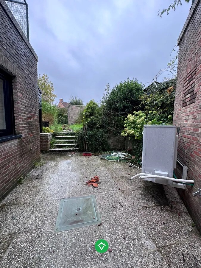 Gelijkvloers appartement met 2 slaapkamers en tuin te Ichtegem 