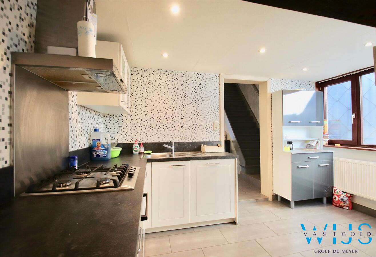 Gerenoveerd woonhuis op toplocatie in Zelzate! 