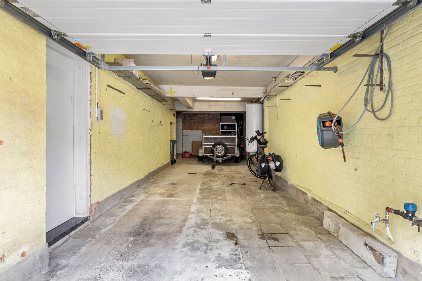 Instapklare woning met garage te Sint-Niklaas 