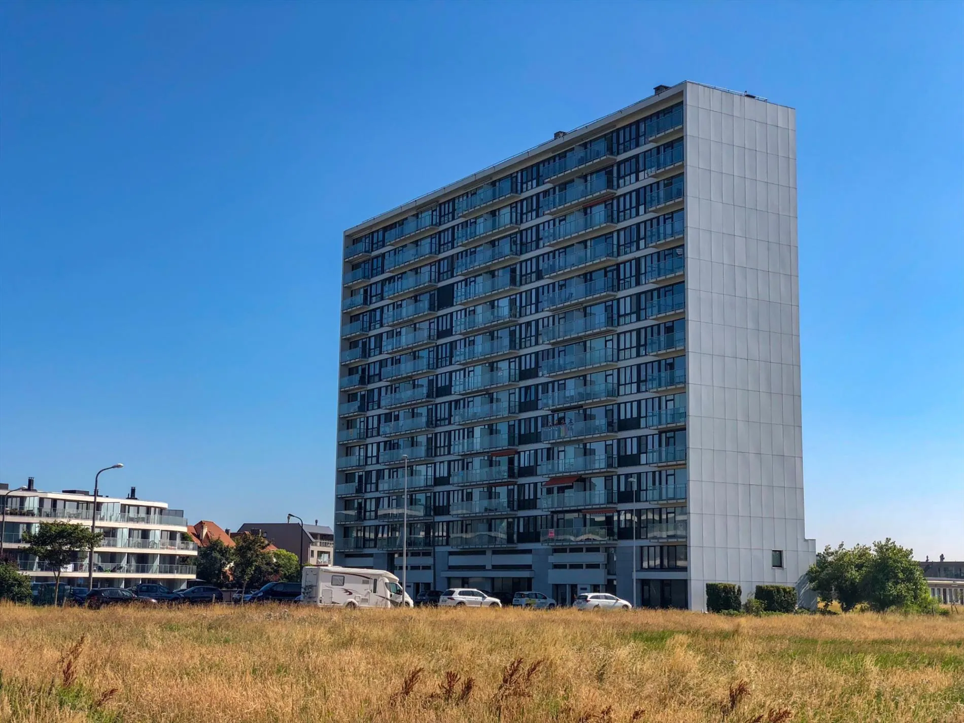 2 slaapkamer appartement met prachtig zeezicht te Bredene (Renovatie 2017)