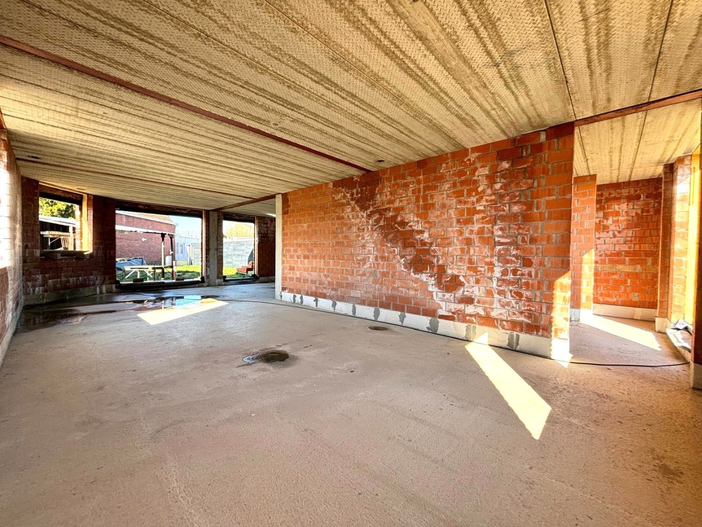 Casco woning met 4 slpk. op rustige ligging in het centrum van Geel 