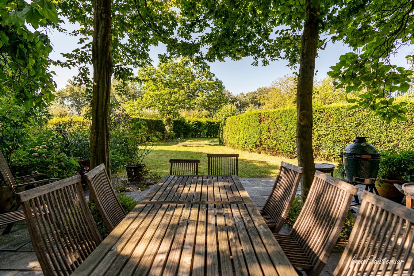 Magnifique villa avec d&#233;pendances et serres sur environ 5 hectares &#224; Itegem 