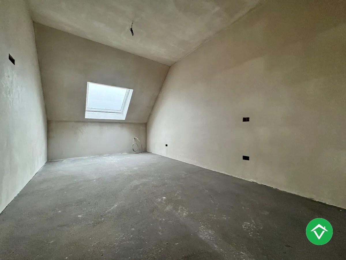 Nieuwbouwwoning met 3 slaapkamers te Sint-Eloois-Winkel 