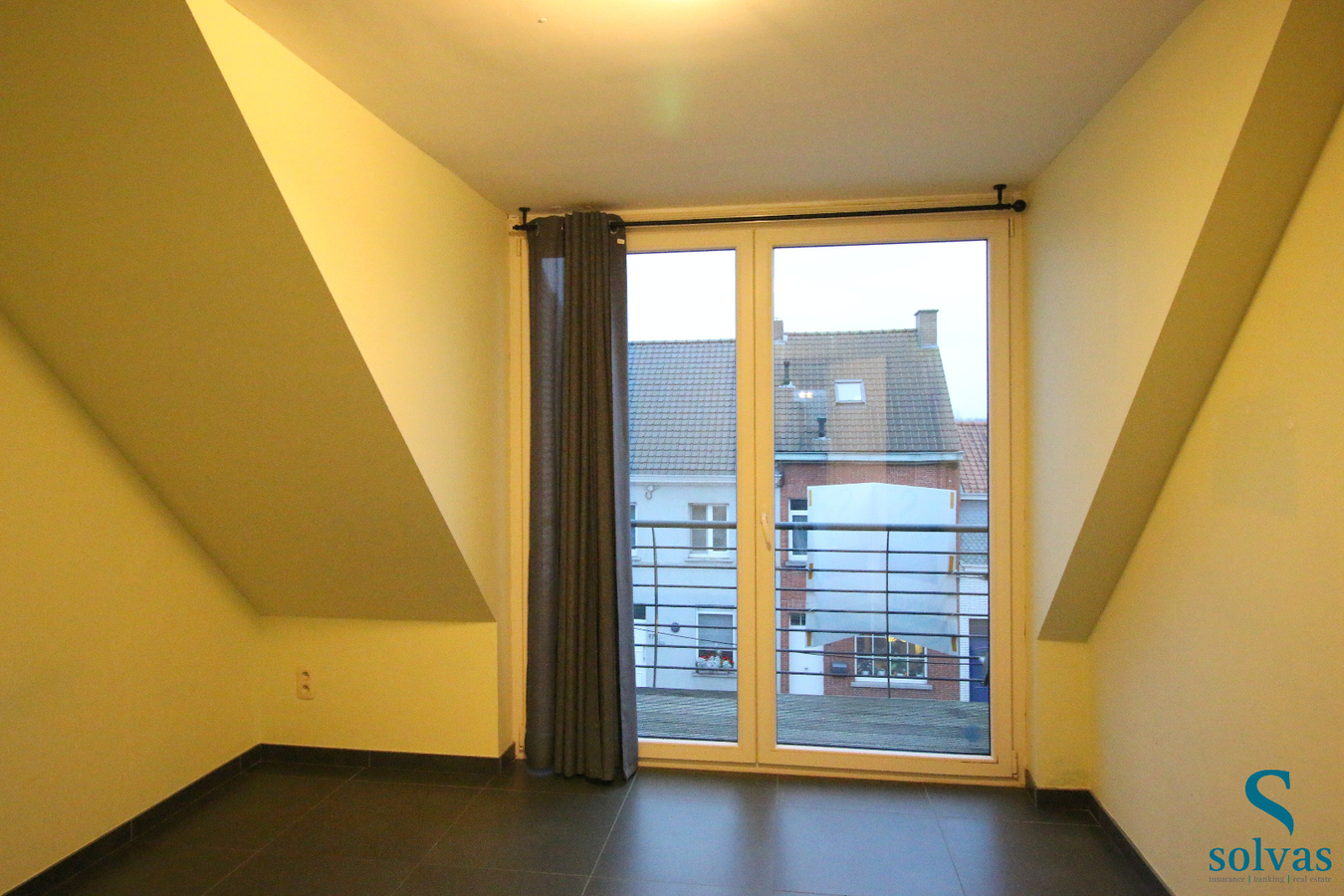 Verzorgd duplexappartement te Eeklo! 