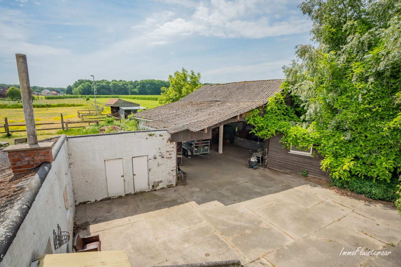 Te renoveren woning met aanhorigheden en weiland op ca. 80a te Kortenaken (Vlaams-Brabant) 